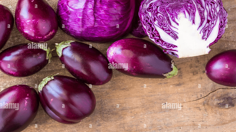 berenjenas repollo rojo y camotes morados